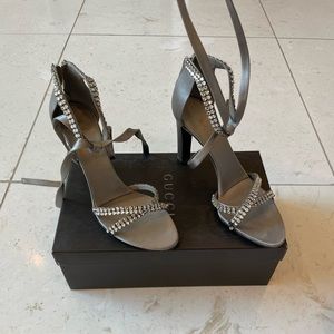 Gucci silver satin Rhinestone lace up women’s 7 1/2